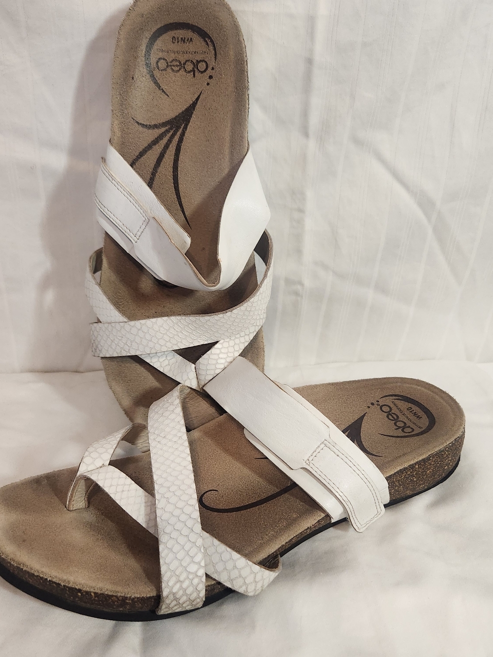 Abeo White Crisscross Strap Sandals